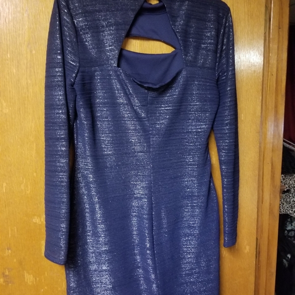 Dress - Picture 2 of 2